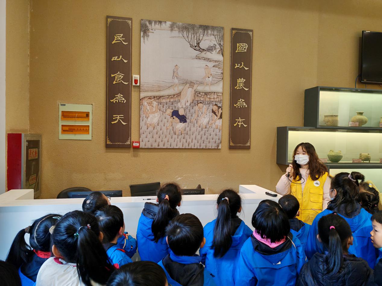 重温农耕智慧 探寻红色之旅_html_m725a6cf6.jpg