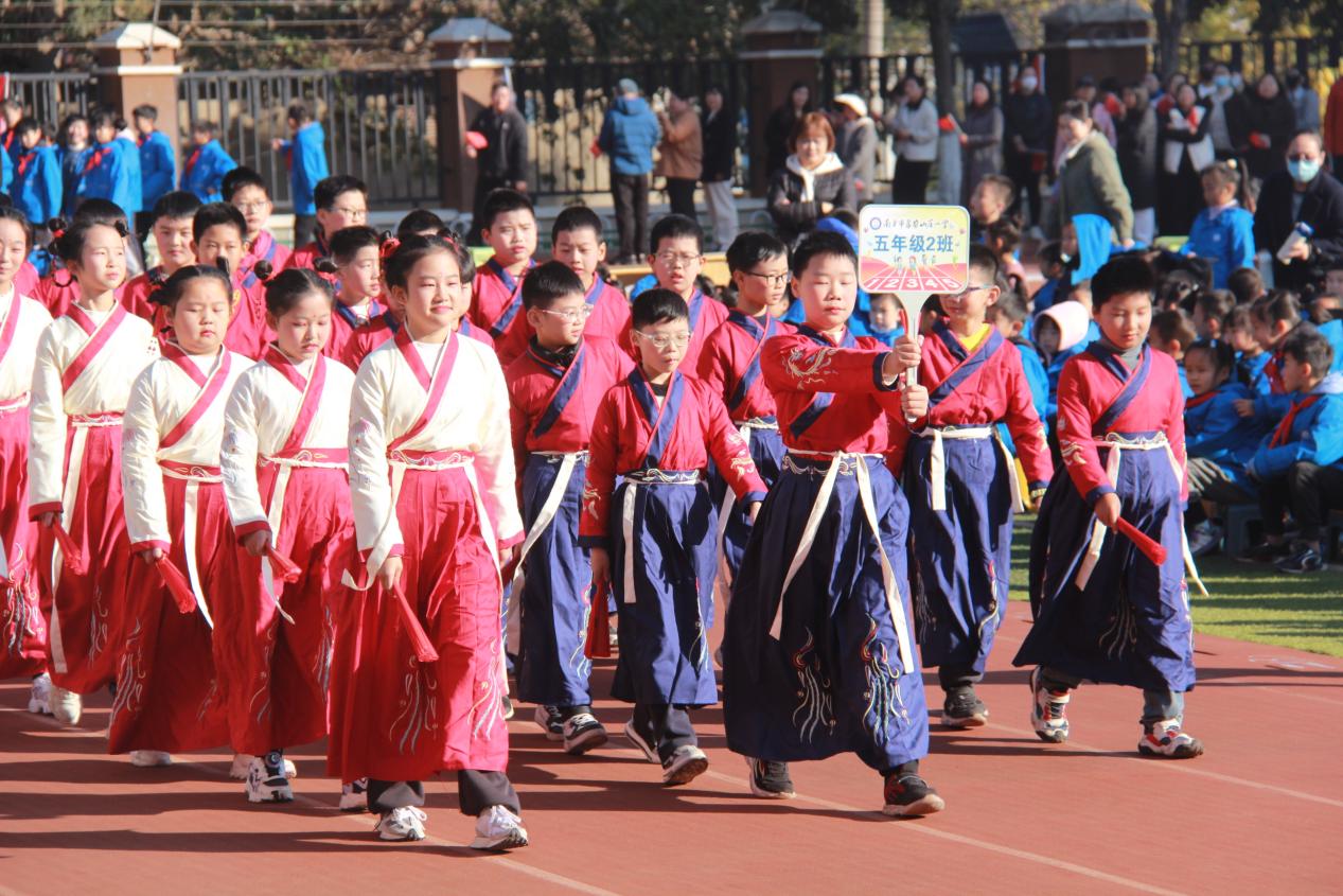 幕府山庄小学第六届冬季运动会(1)_html_md0f357f.jpg