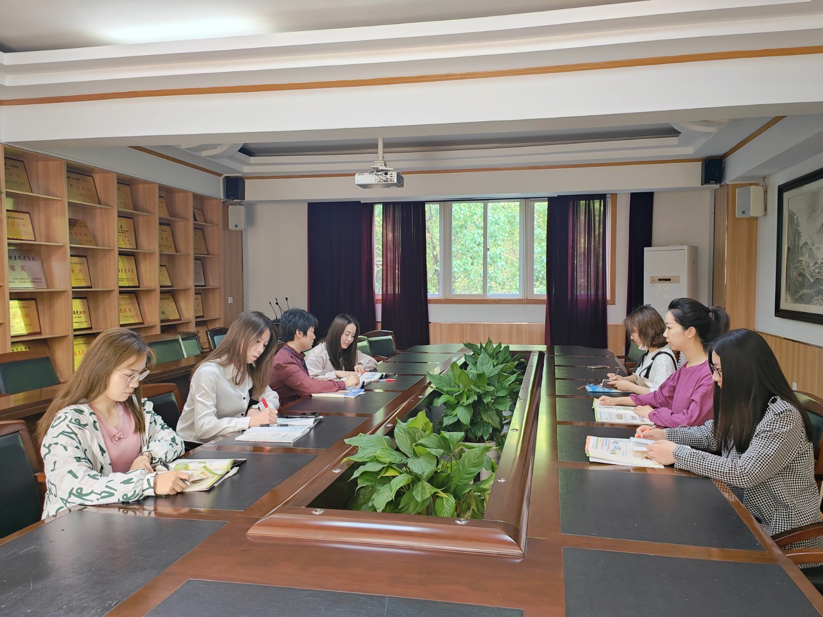 英语集体备课报道1.jpg
