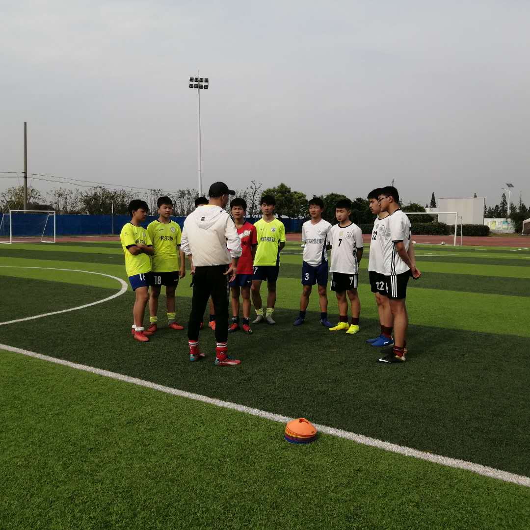 期待已久的训练开始了_html_7712fc5d.jpg