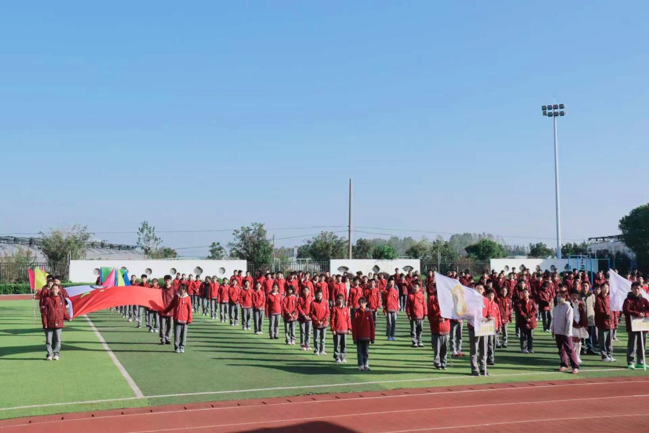 行健铸品格，运动展风华记第十六届秋季运动会_html_m6b00b107.jpg