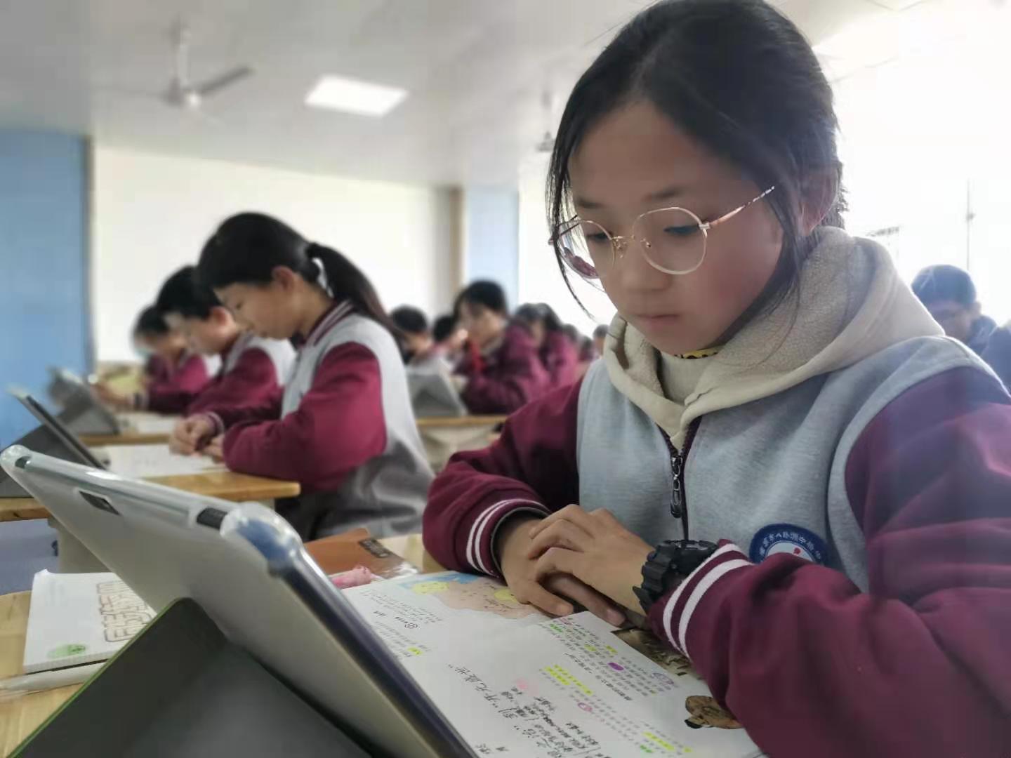 平板教学，引领科技_html_1571b09c.jpg