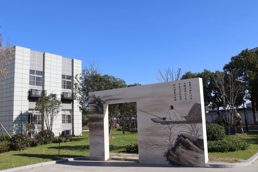 f592ab70450976df6c4960aae1b43528.jpg