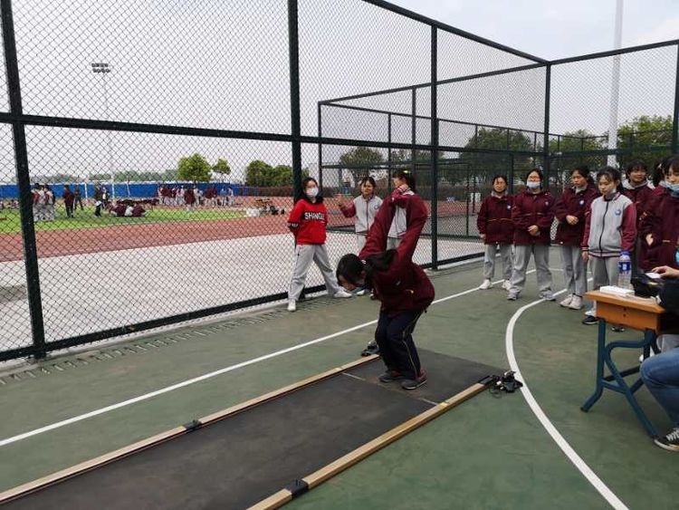 中桥中学九年级中考体育模拟测试专题篇2020.4.22_html_m1fa705e0.jpg