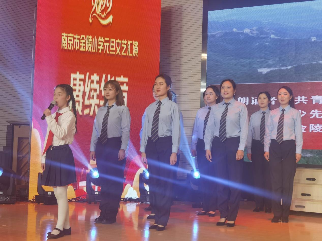 红色映像金小华章有图_html_m791c4383.jpg