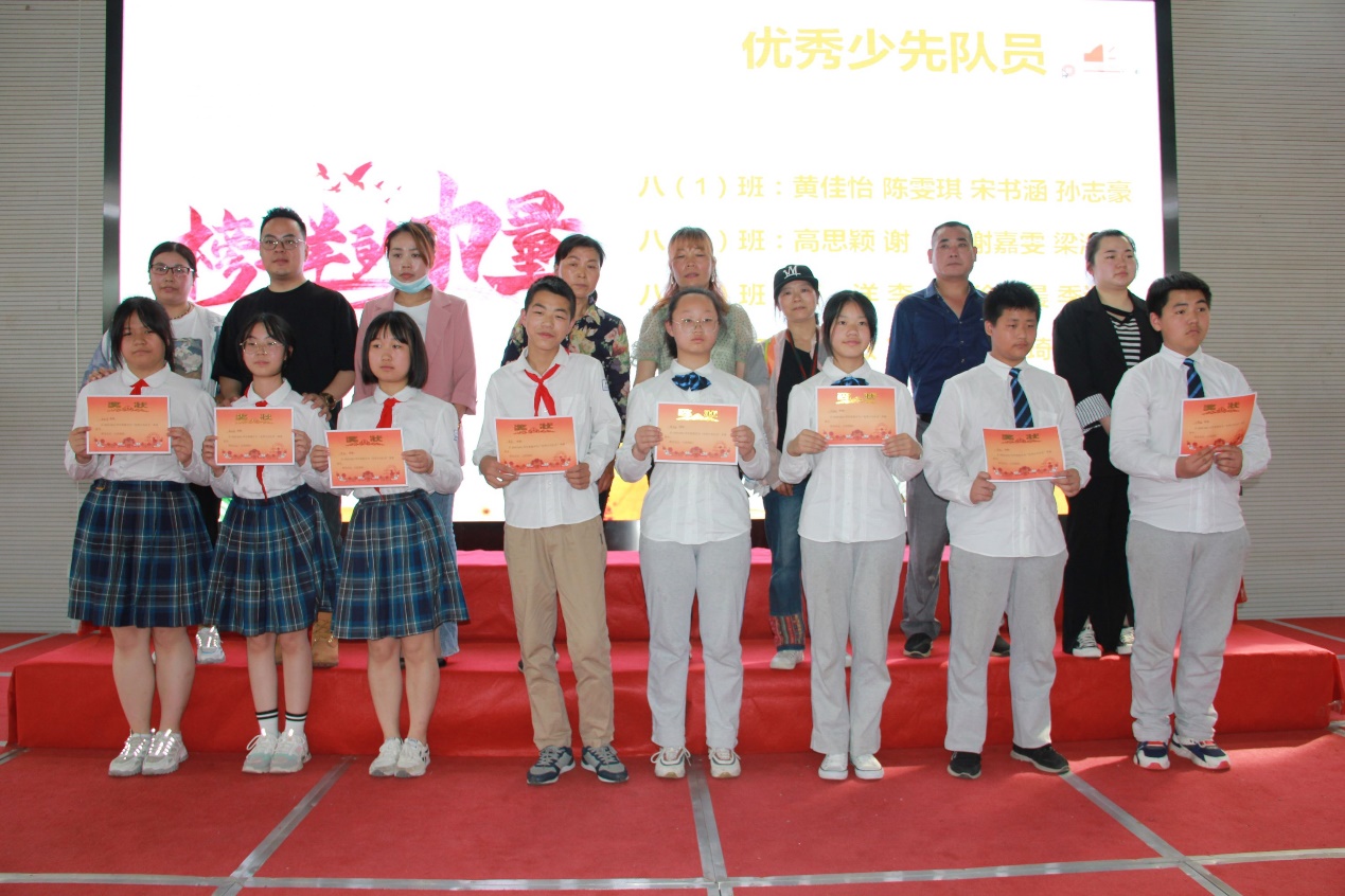 c29-4 诵扬红色精神，唱响红色歌谣_html_5a508b36.jpg