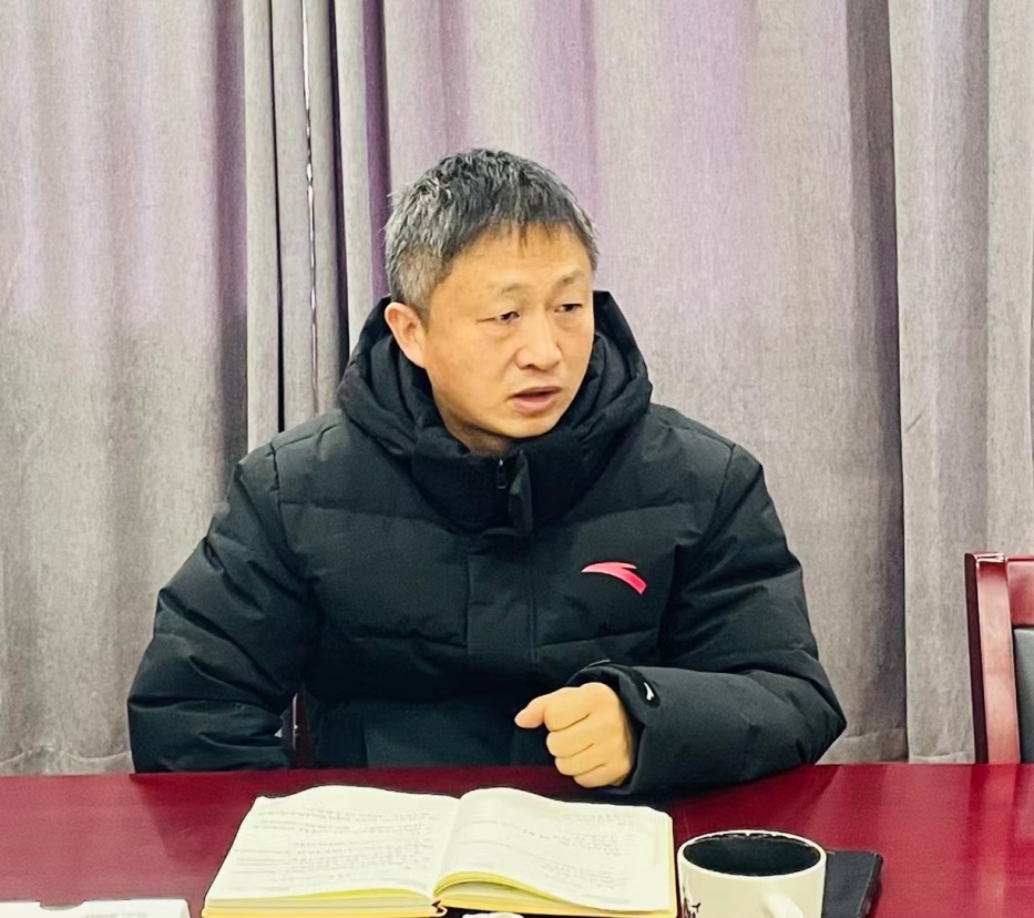2.4教职工大会(1)(1)(1)_html_m5a00a1a3.jpg