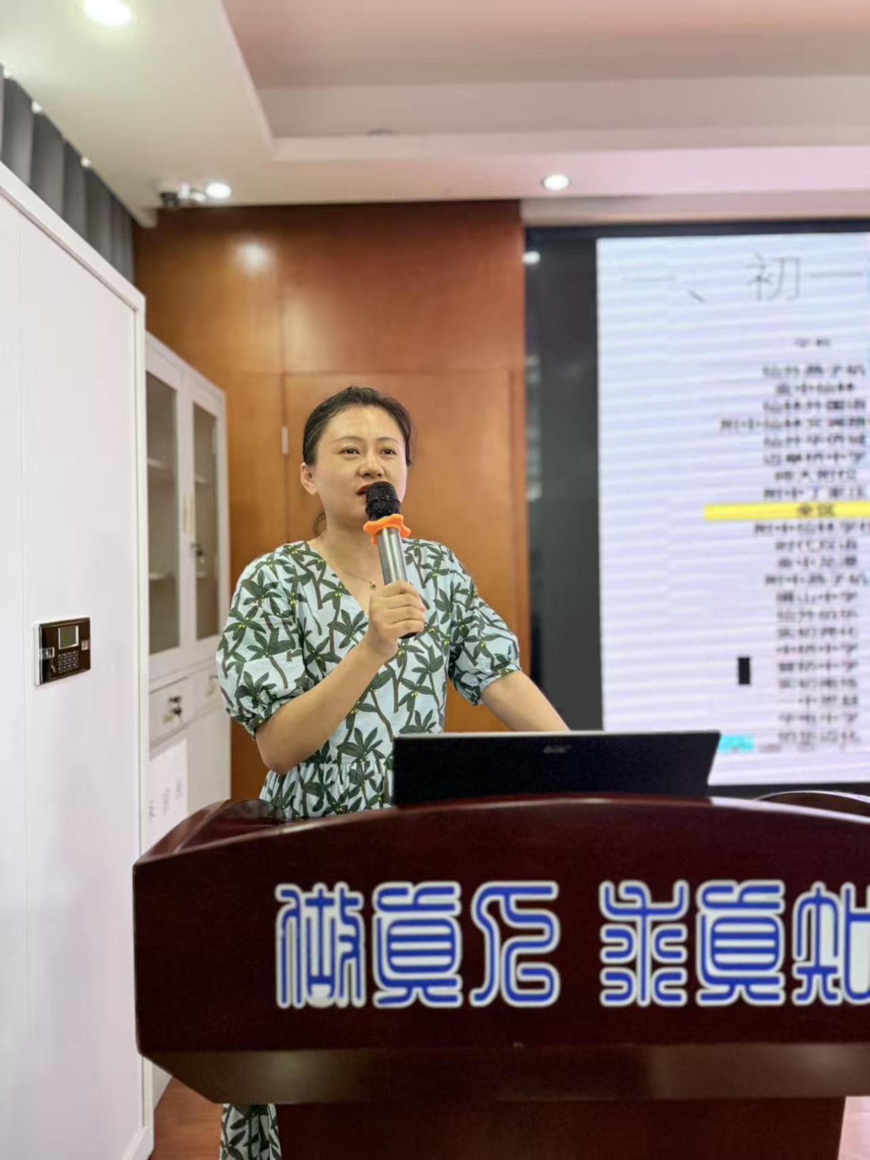 【尚真华电】新课标·新教材·新实践——2025年栖霞区中学历史暑期培训圆满结束（区网站版本）_html_m5fed25f5.jpg