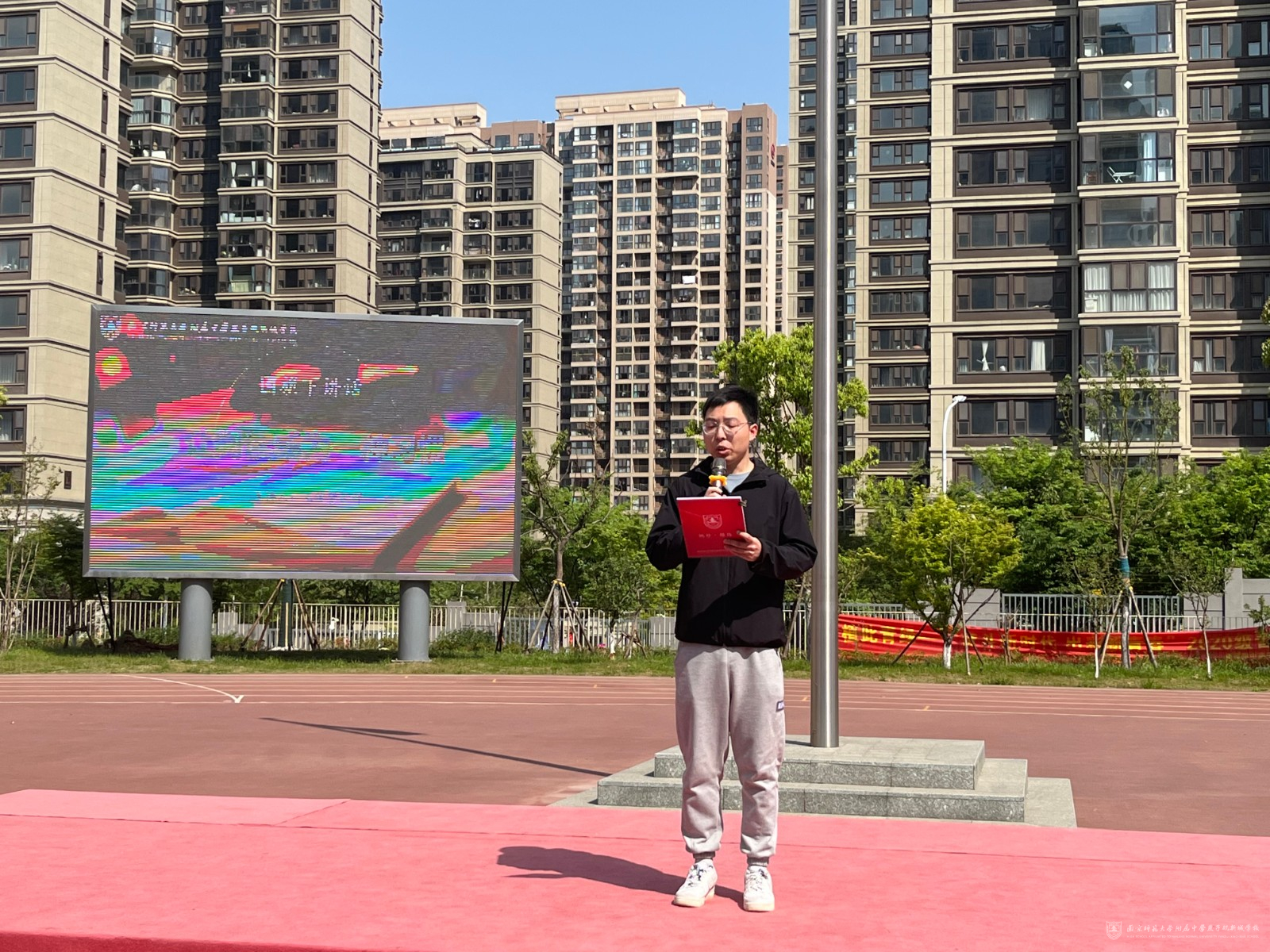 微信图片_20220411101300.jpg