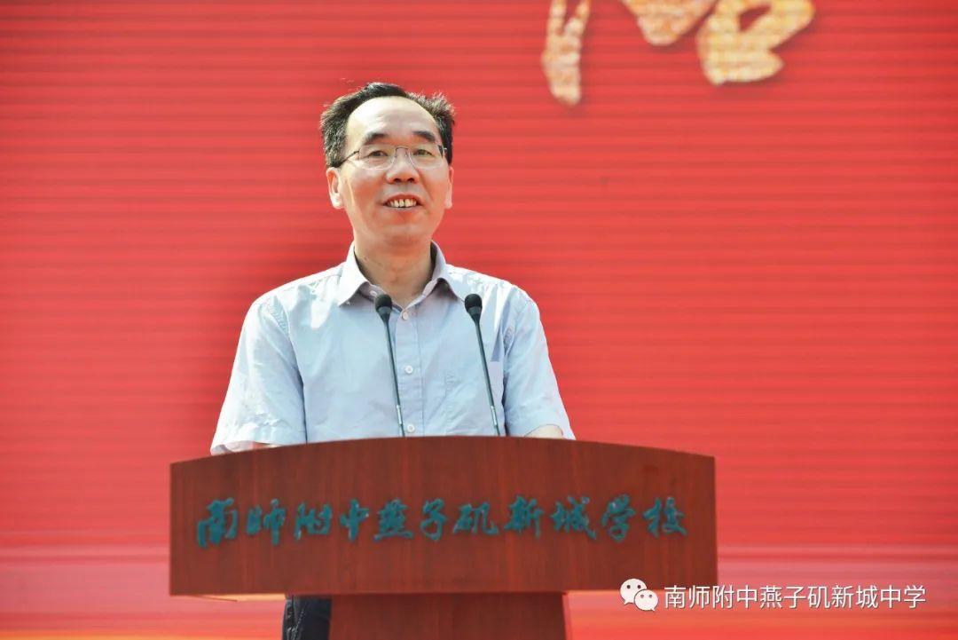 扬子江畔_html_14e0755b.jpg