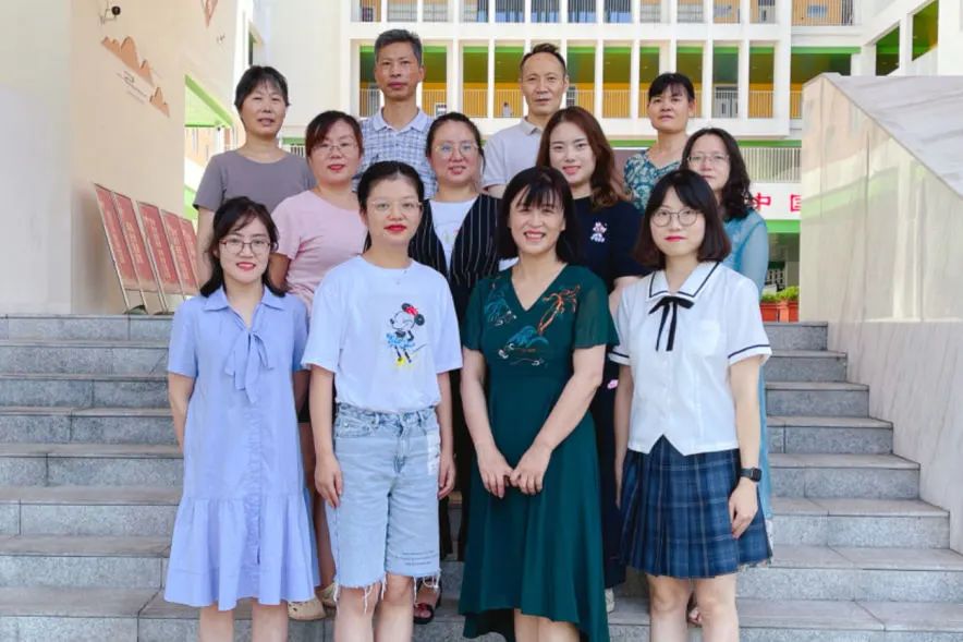 数学教研组2023.9_html_530738d.jpg