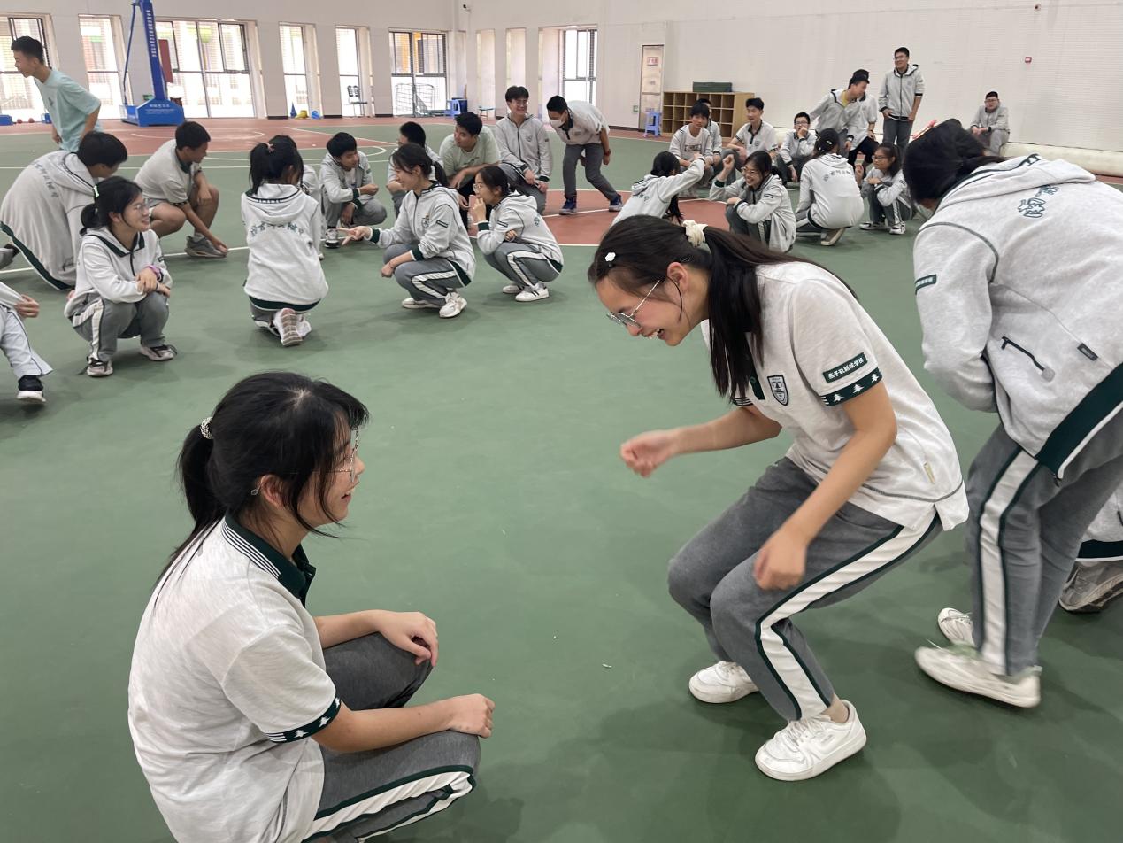 九年级特色团辅大课间_html_2f17dde5.jpg