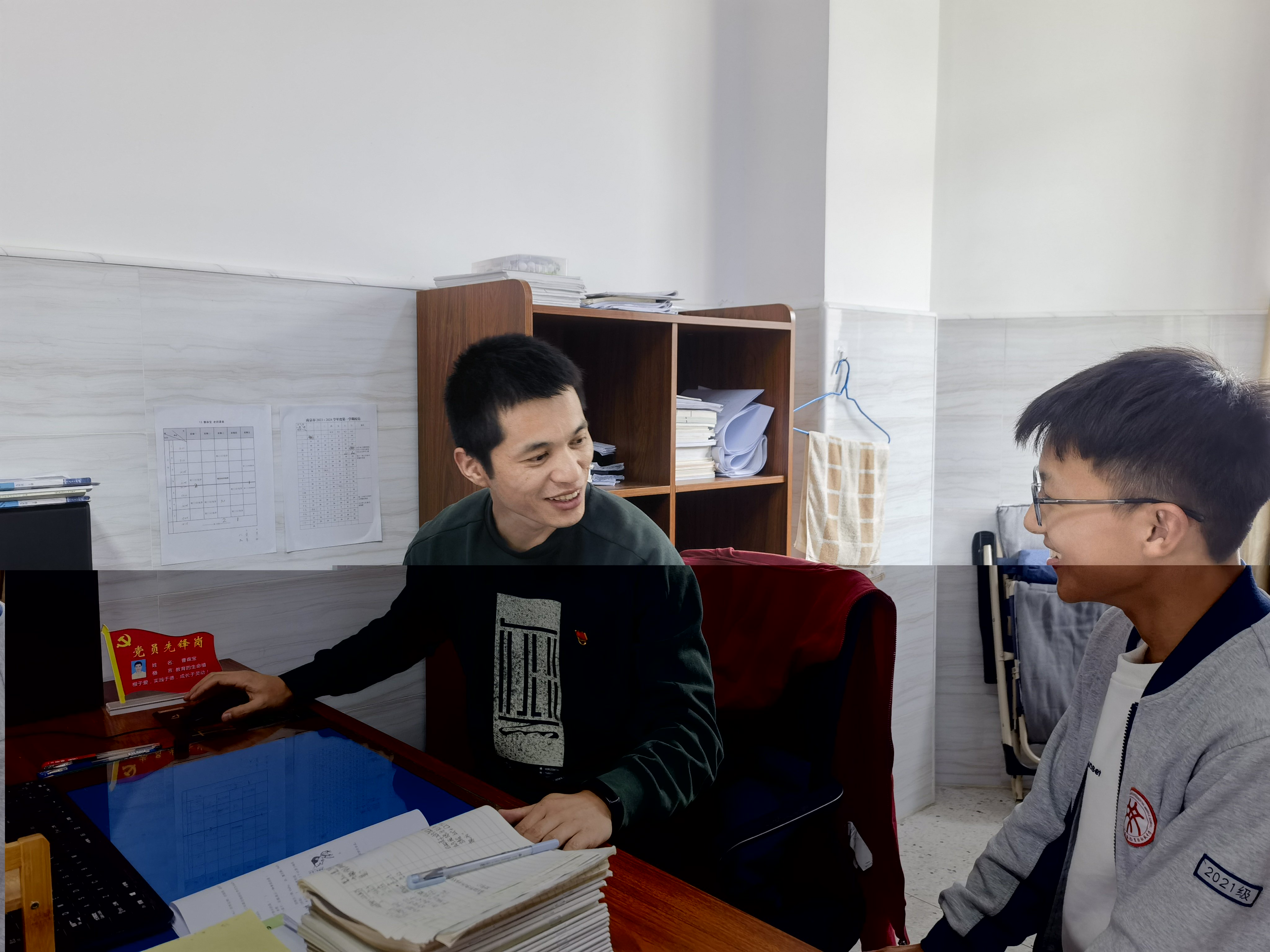 【百炼石苑·榜样力量】守立德树人之责，展党员先锋之姿 ——记我校化学教研组党员曹森宝老师的先进事迹