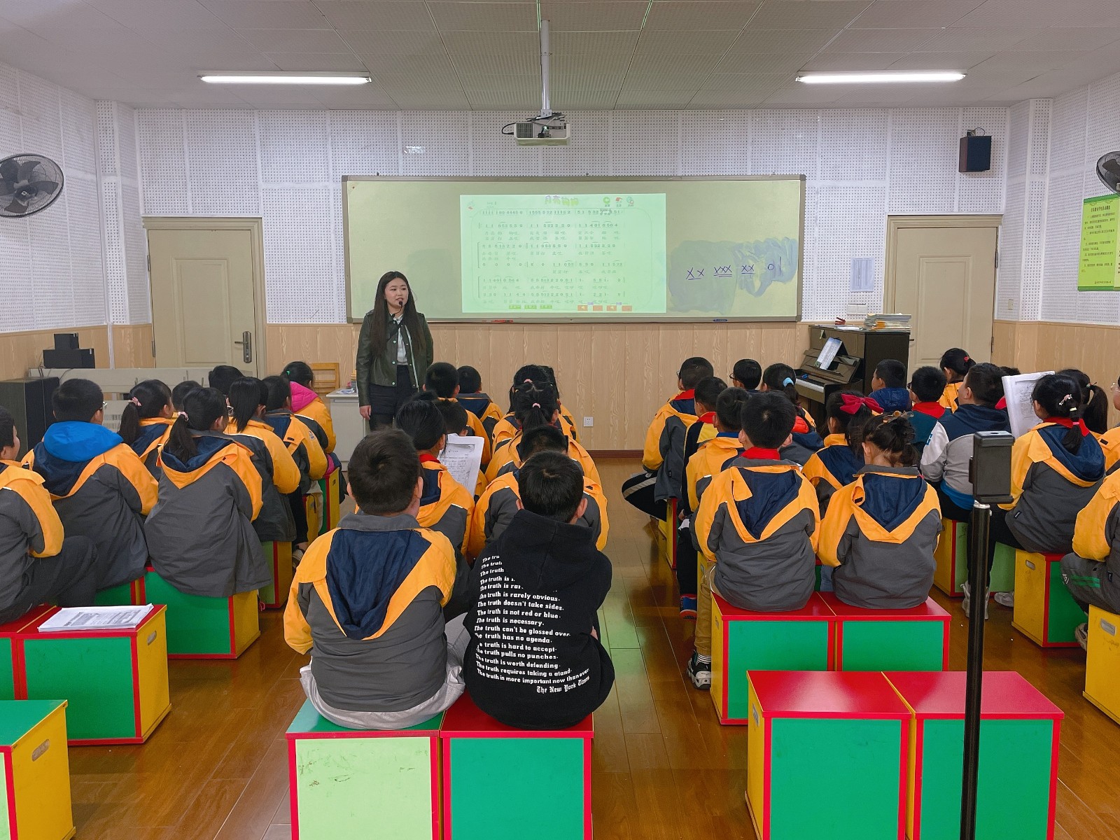 校本教研 3,1.JPG