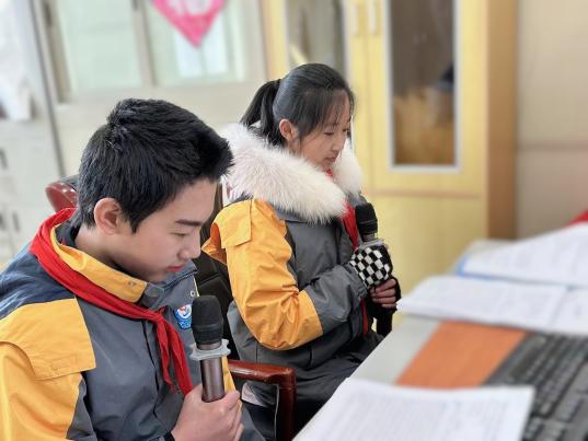【至善实小】栖霞区实验小学尧化分校《心灵之约》广播栏目活动（八）_html_104fae82.jpg
