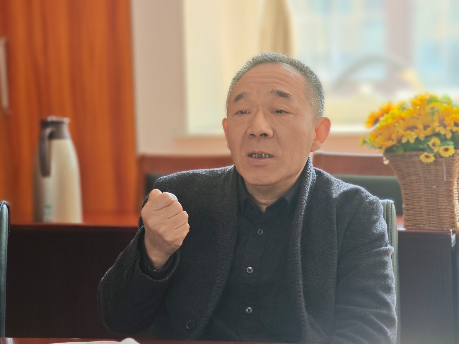 吴教授.jpg