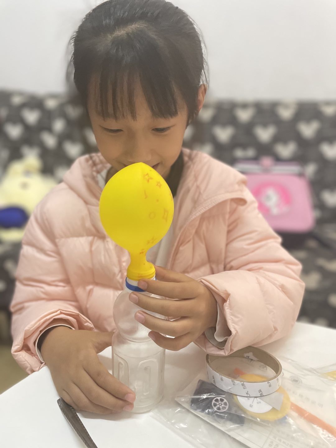 【花港一小】科学世界真奇妙 宅在家里也多彩（五）
