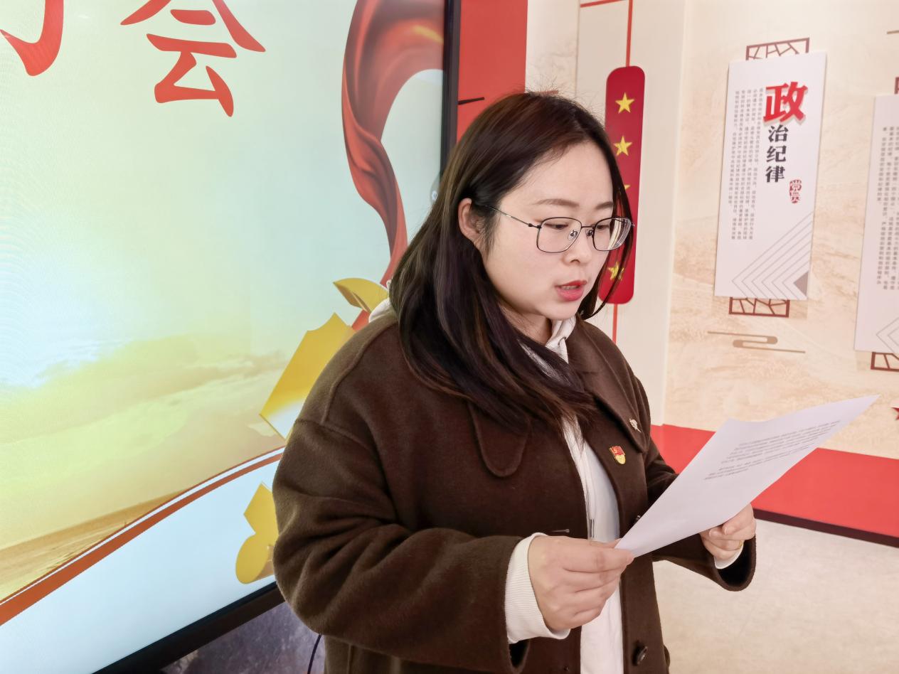 党员学习会报道_html_m12806888.jpg