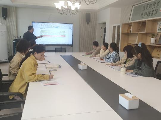 感悟师德师风 践行爱与责任——三元分园师德师风活动_html_m3653702d.jpg