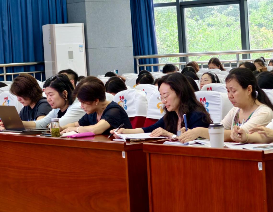 聚焦单元整体教学，共研共探新教材 新版_html_m702c11d6.jpg