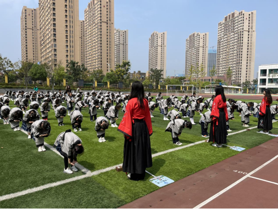 9月德育简报_html_m18f9040.png