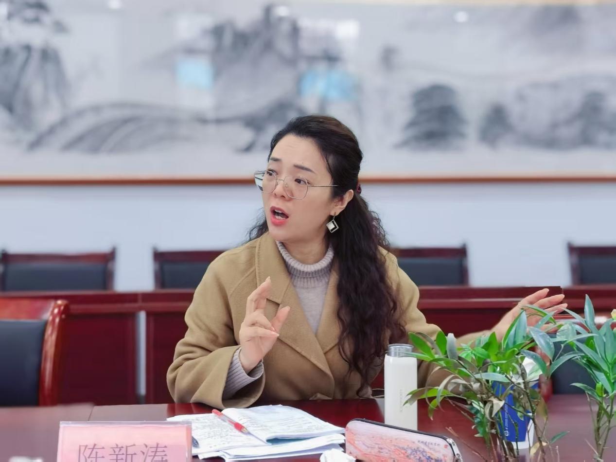 3.4区教研员陈新涛老师进校听课评课活动侧记_html_m54f126d4.jpg