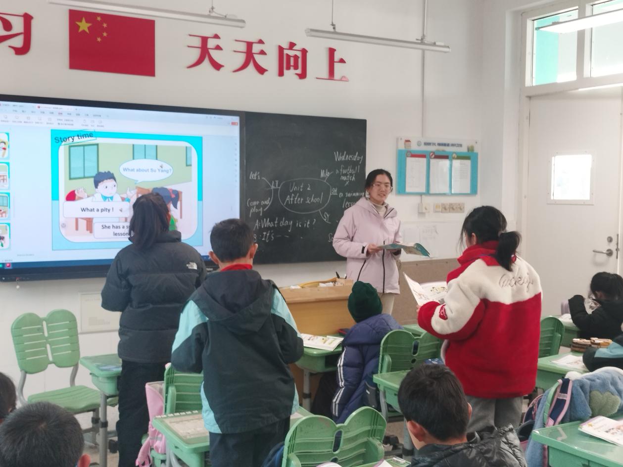 [正学丁三·教学】专家指导明方向_html_2a50f69d.jpg