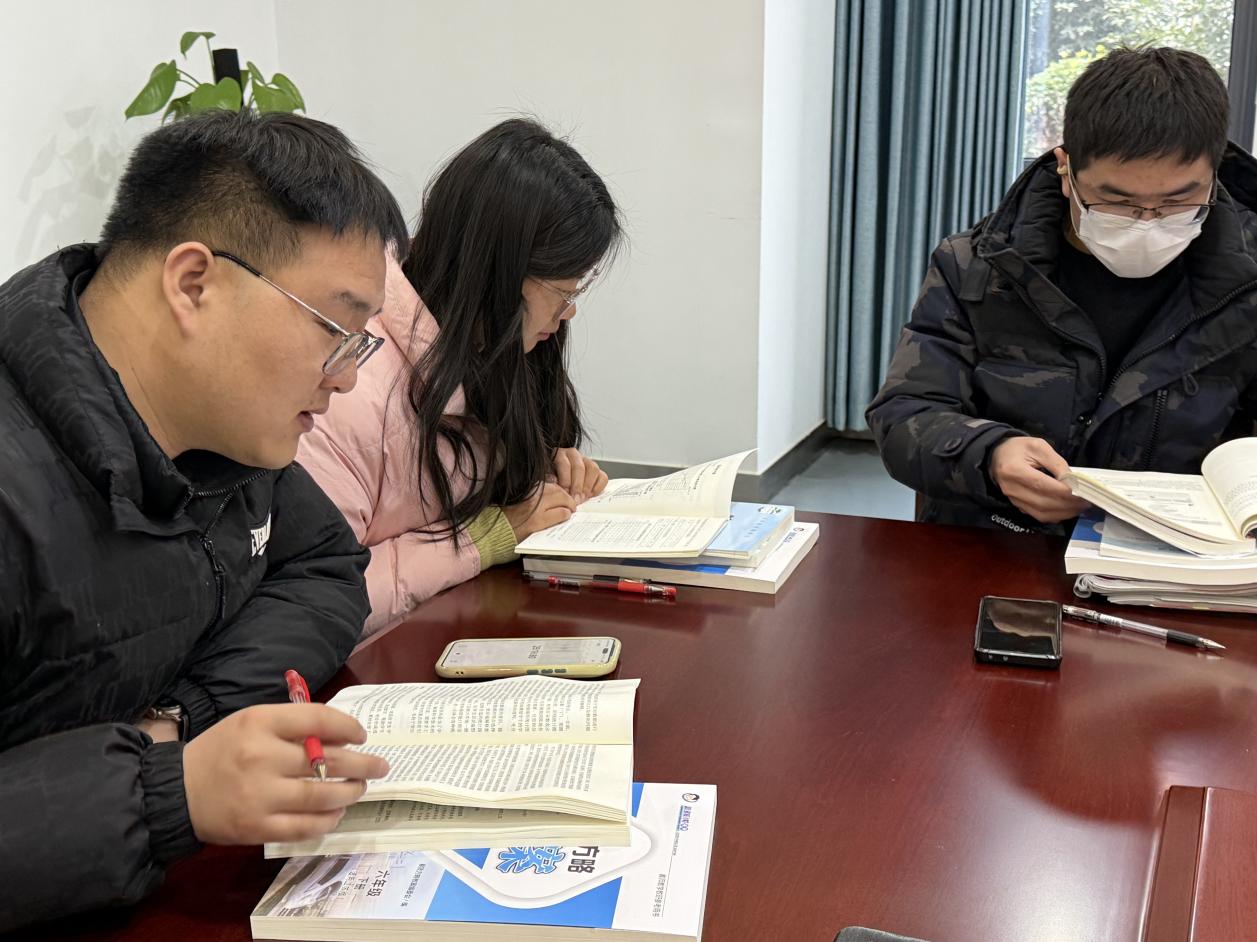 2.11丁家庄第三小学数学组新学期第一次集体备课活动(1)_html_m6190a830.jpg