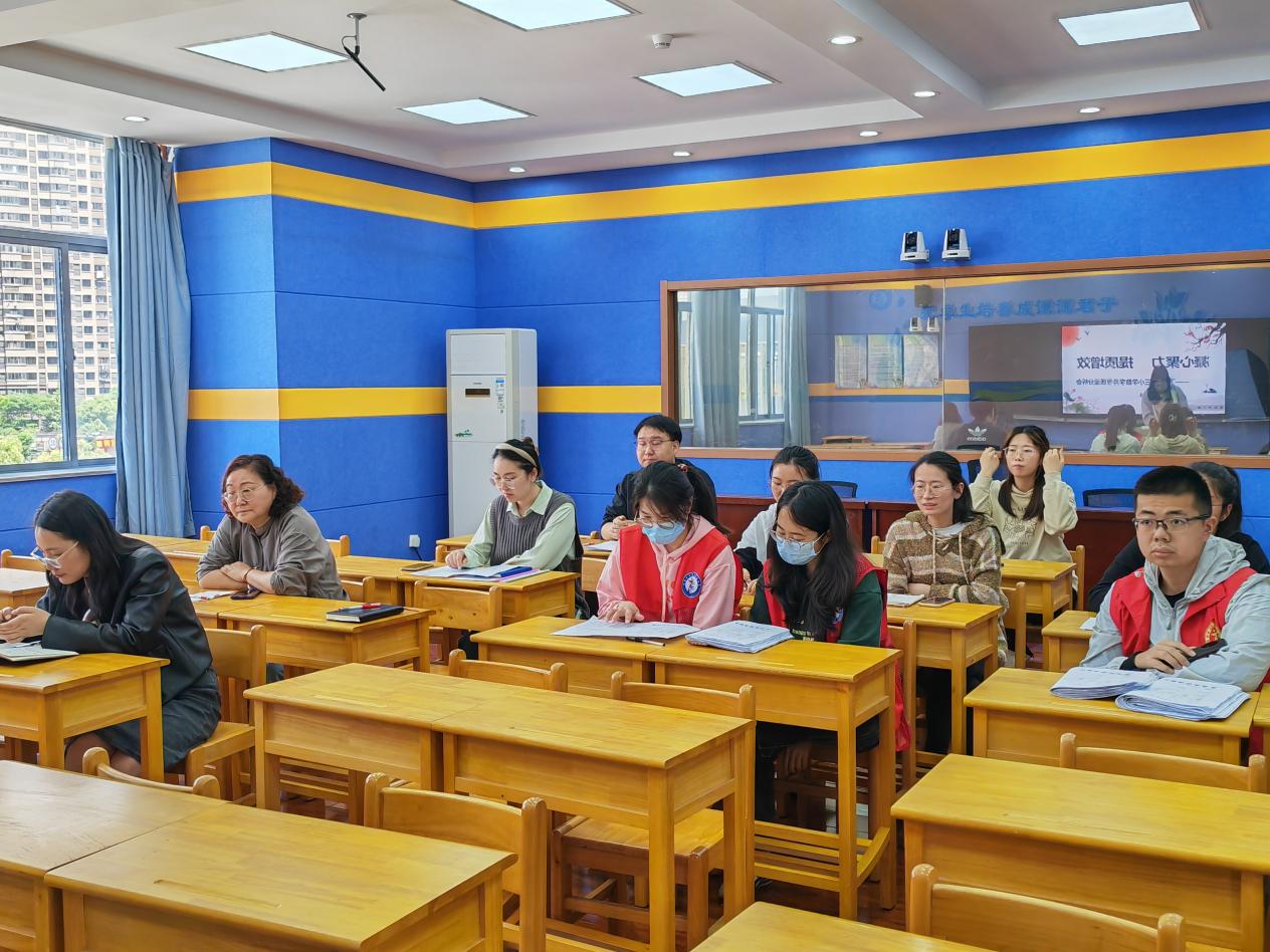 丁家庄第三小学数学组期中质量分析会侧记_html_669d51b2.jpg