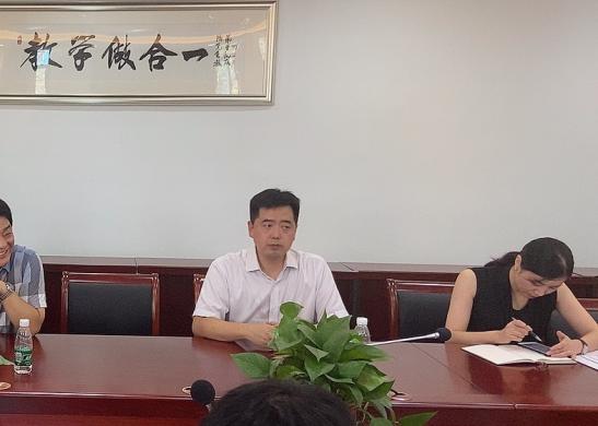 迎接新教师报道_html_2a6783d8.jpg