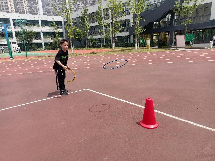 多彩展示庆六一  同心共育阳光娃_html_m3ca3873f.jpg