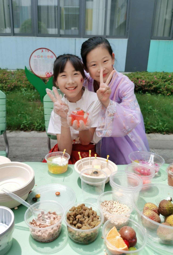 劳动激发创意  实践体验快乐—_html_2acc45aa.png