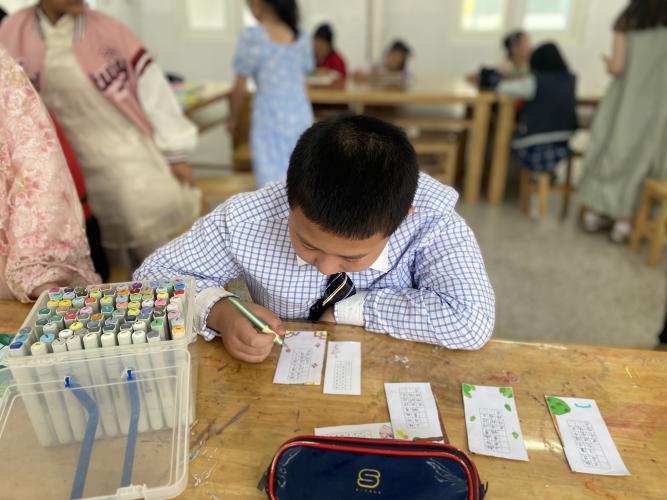 【正学丁三·教学】“妙笔生花润童心 翰墨留香庆六一”_html_35335047.jpg