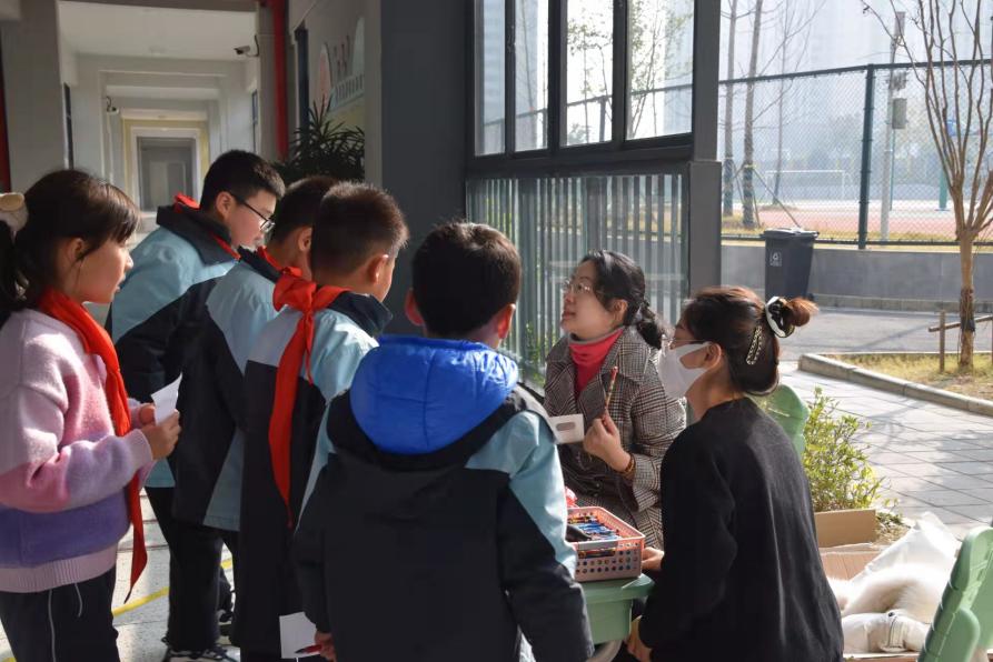 12.9数学游园会_html_5d884cad.jpg