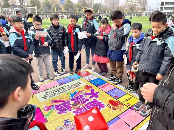 满媛 12.29游园会_html_4764f8b0.jpg