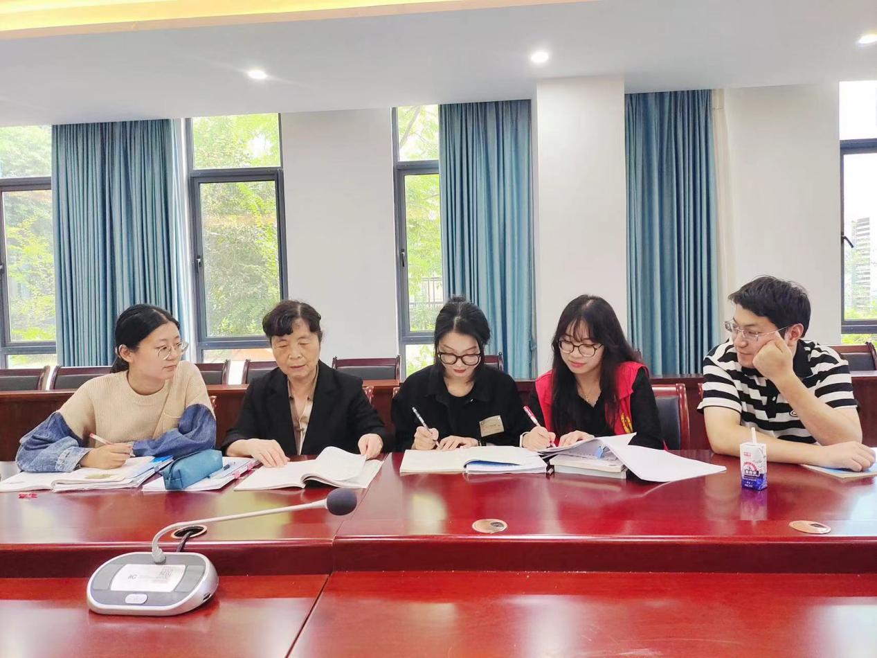 【正学丁三·教学】汇聚智慧，携手并进——南京市丁家庄第三小学语文集体备课_html_4d5a6b76.jpg