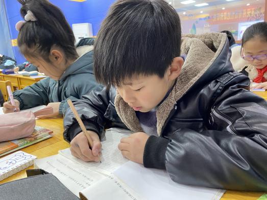 【正学丁三】浓浓语文味 淡淡荷花香——丁家庄第三小学语文组校本研修活动侧记_html_4621de97.jpg