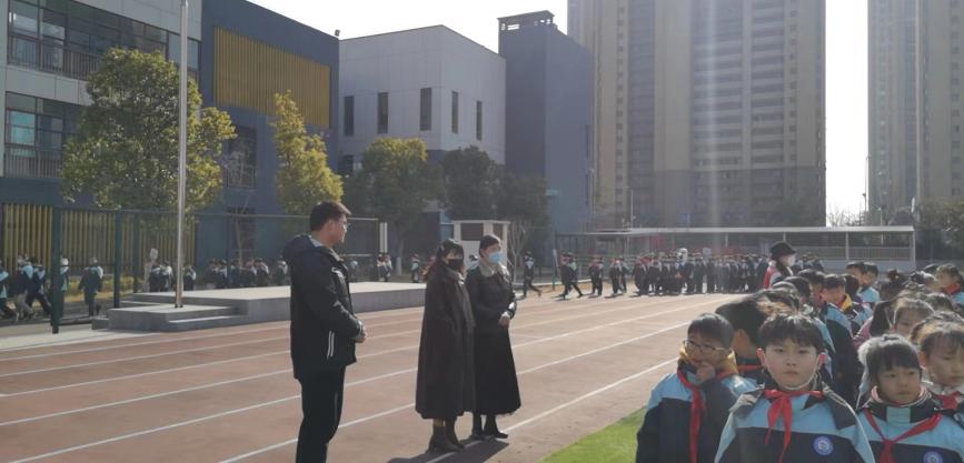 【正学丁三】督学引领促成长 赓续前行谱新篇——丁家庄第三小学春季开学迎督学检查工作侧记_html_m3fcf8c3c.jpg