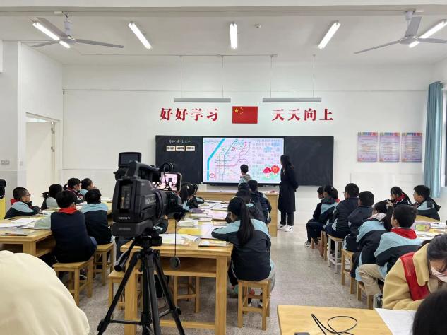 【正学丁三&middot;教学】凝心聚力共成长，深耕课堂向未来———南京市丁家庄第三小学语文组校本主题研修活动_html_9feaff0.jpg