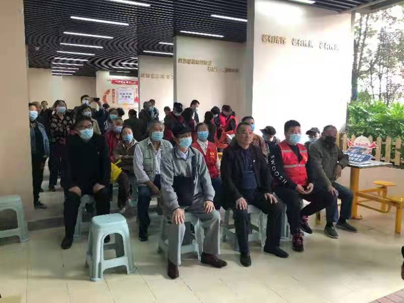 阅读红色经典 传承红色基因_html_1daad10a.jpg