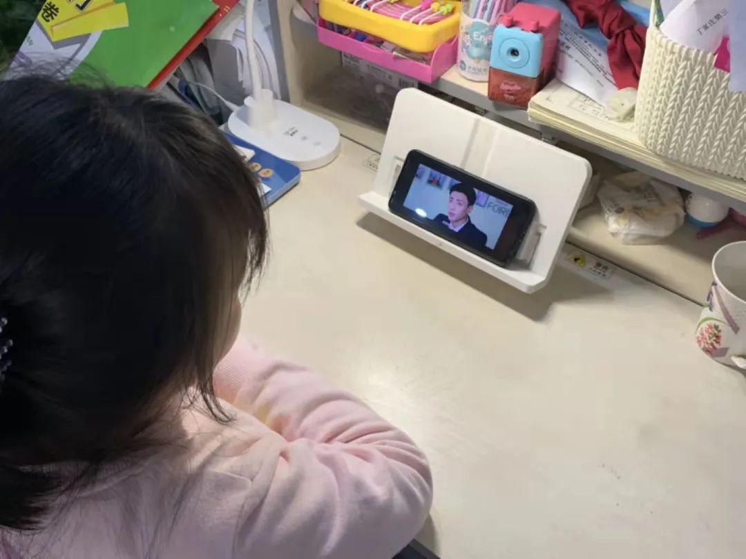 【正学丁三】法治护航 健康成长_html_m34f443c7.jpg
