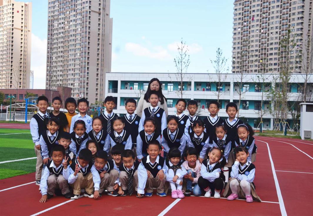 【正学丁三】学习身边榜样 激发奋进力量——南京市丁家庄第三小学榜样教师宣传活动侧记（九）_html_5296a5c6.jpg