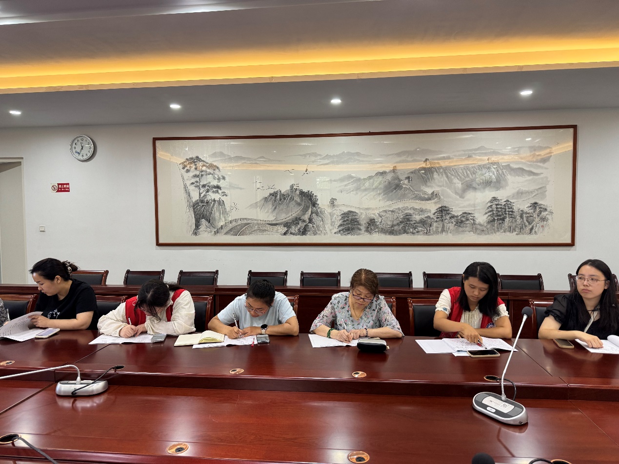 9.23班主任会报道_html_mff7b863.jpg