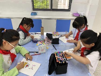 【正学丁三】翰墨盈香，炫彩童心——丁家庄第三小学“艺之独秀”嘉年华活动“书苑”中期考核活动侧记_html_m1e3ce0d5.jpg