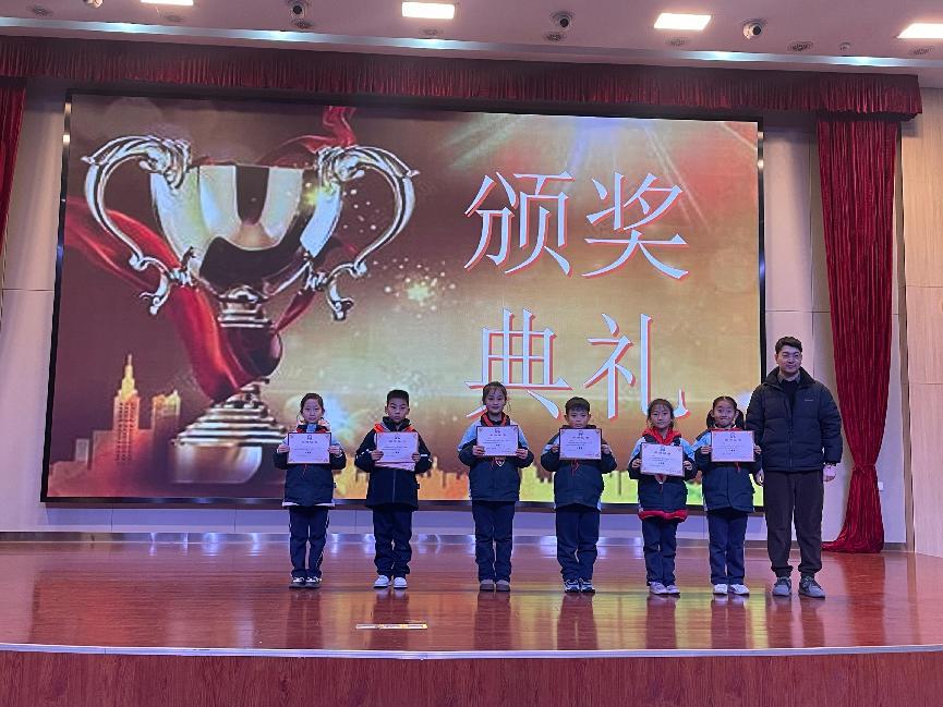 【正学丁三·教学】阅读丰底蕴 书香润心灵南京市丁家庄第三小学三年级读书节展示活动_html_m5c99b121.jpg