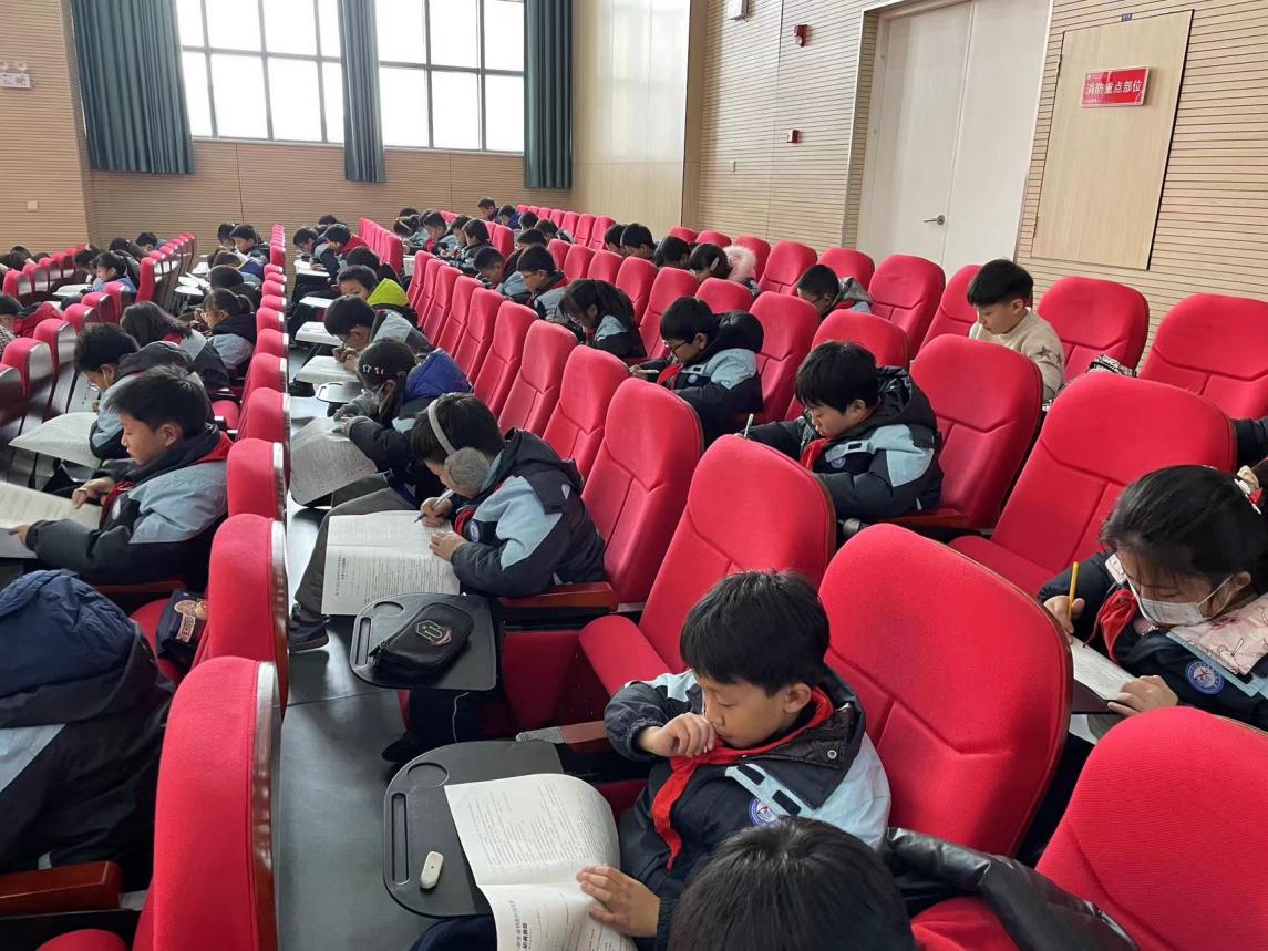 金钥匙比赛报道_html_3f44aefb.jpg