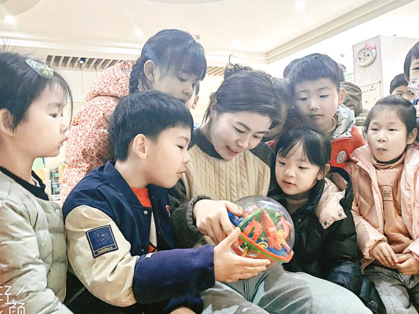 2024年2月师德标兵报道_html_6371b4dc.jpg