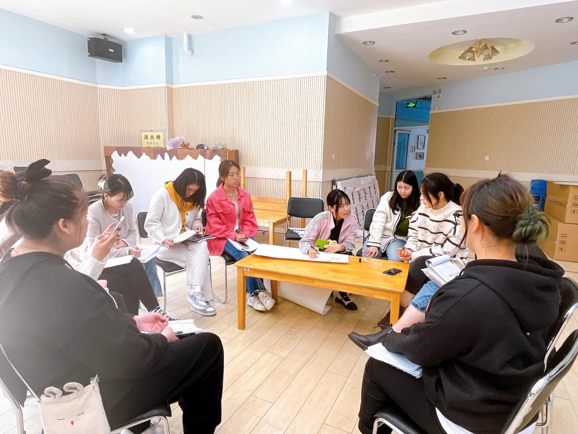【生命迈幼·教学动态】主题审议促思考 分享交流齐成长——迈幼一园《秋天》主题初审议分享会_html_m23b0b9f.jpg