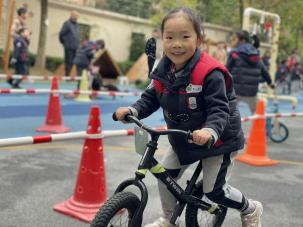 2024.11.20刘嘉琪【生命迈幼·臂膀守护】遇见金色秋天，乐享美食盛宴——记迈幼瑜憬湾分园家长开放半日活动_html_m7a76aa25.jpg