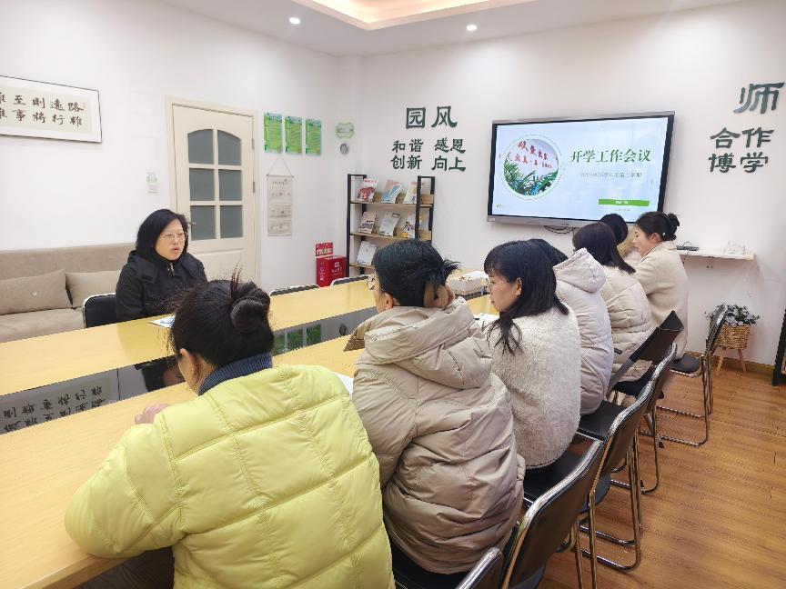 （定）新春起航保安全 校园焕新迎开学——记迈幼三园开学前安全大检查_html_m12dcdb27.jpg